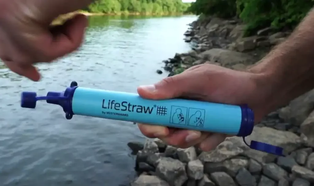 Open caps of lifestraw water filter before use